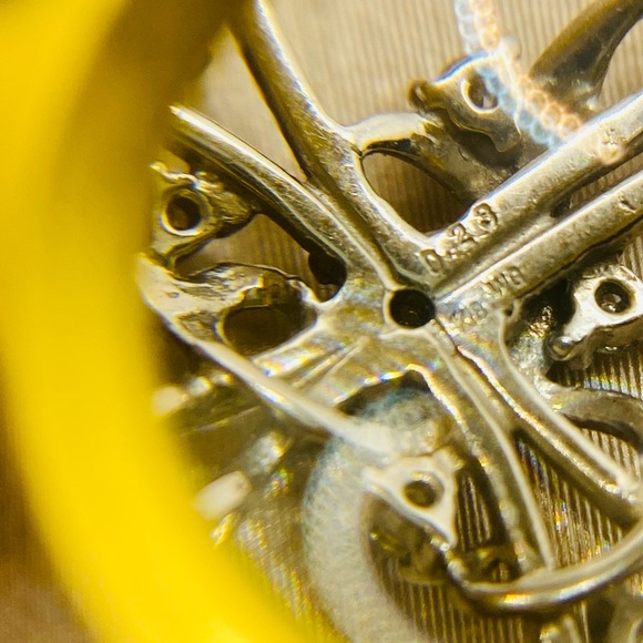 EUC Estate 18k White Gold Diamond Cross Pendant - Picture 12 of 14